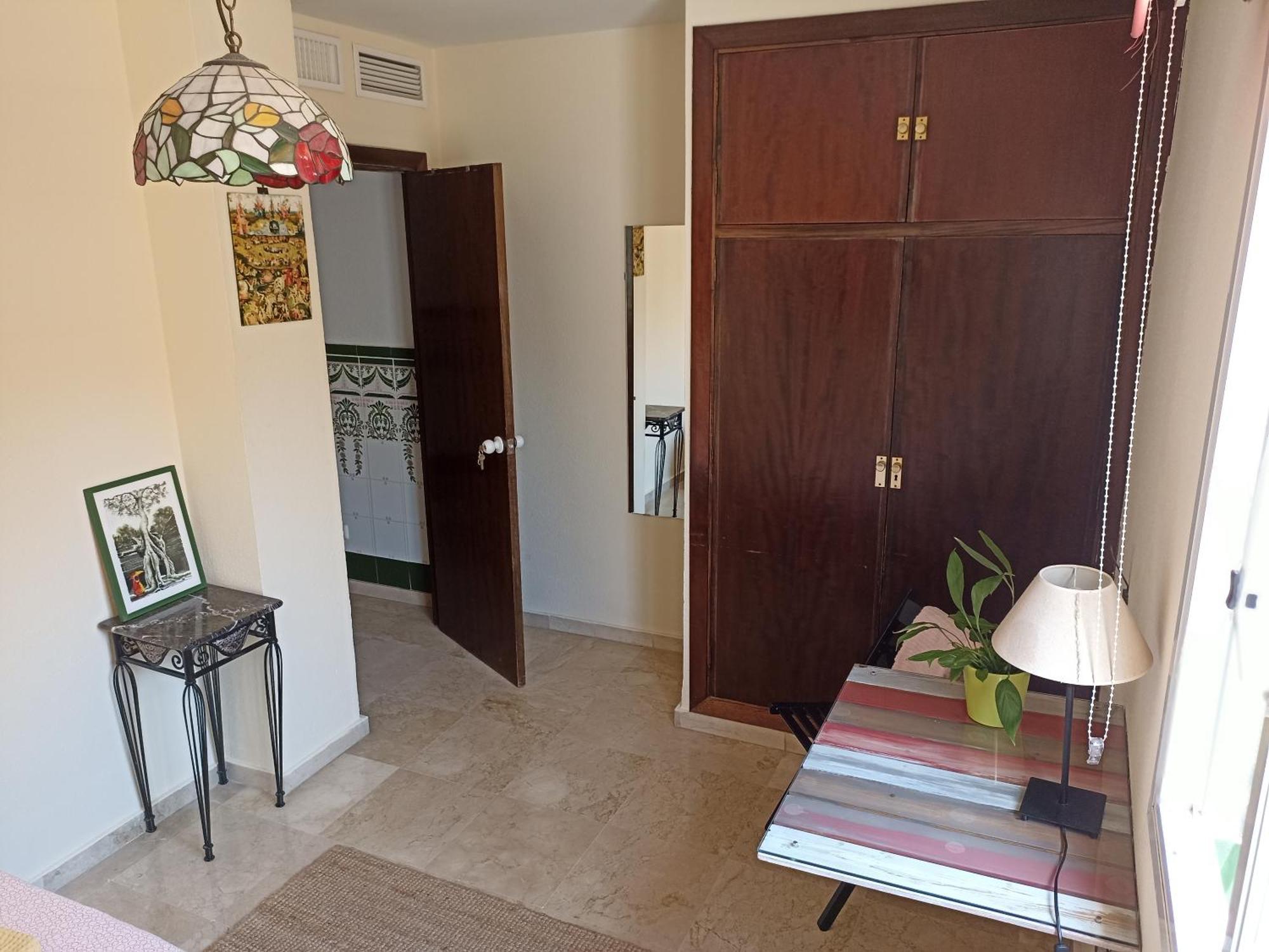 Confortable Habitacion Centrica En Piso Privado Lägenhet Málaga Exteriör bild