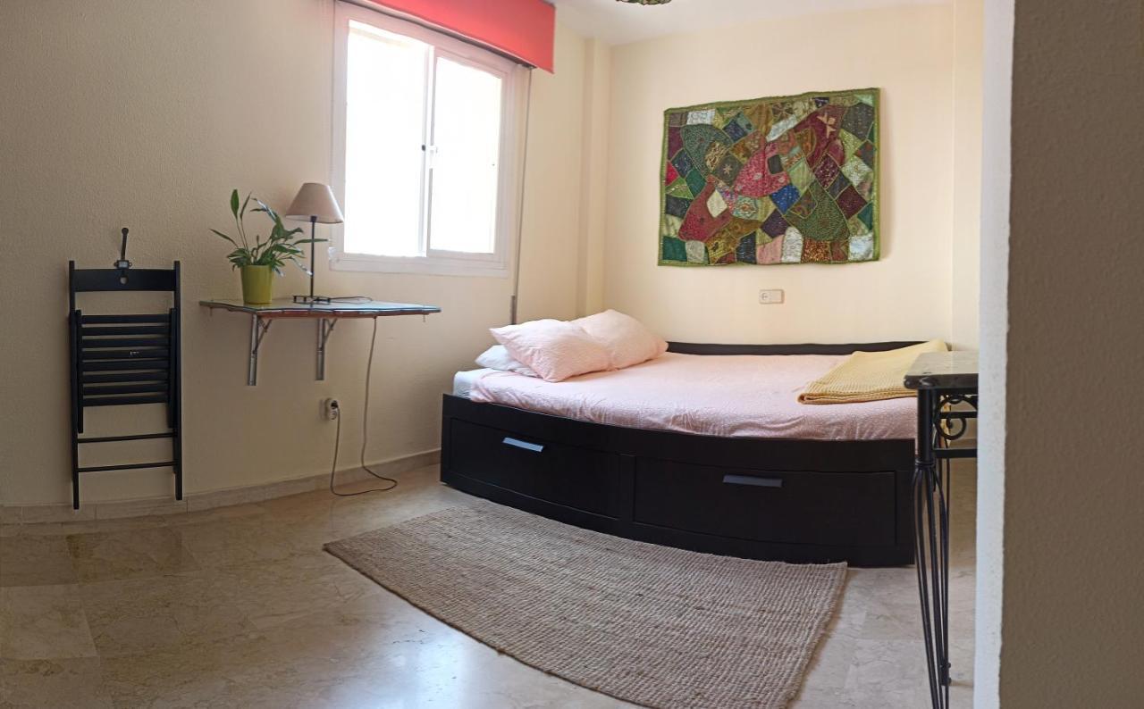 Confortable Habitacion Centrica En Piso Privado Lägenhet Málaga Exteriör bild