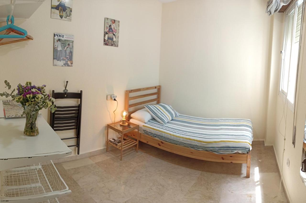 Confortable Habitacion Centrica En Piso Privado Lägenhet Málaga Exteriör bild